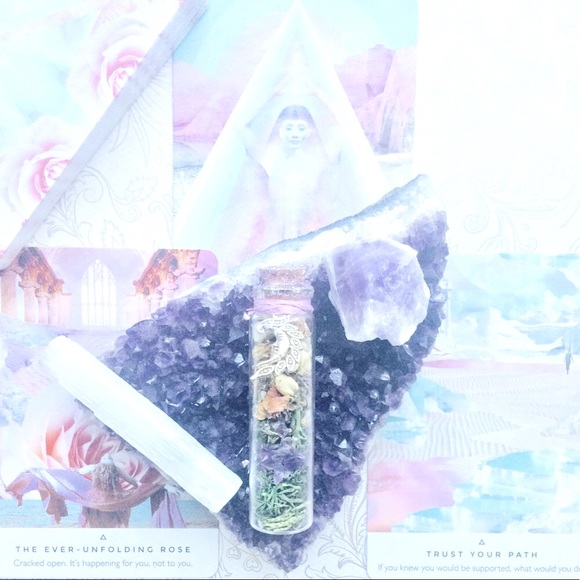 ⭐️Sold⭐️ Moon Spell Jar with Natural Amethyst & Selenite Wand Crystal Set - Picture 3 of 4